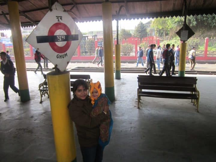 ghum station darjeeling toy train